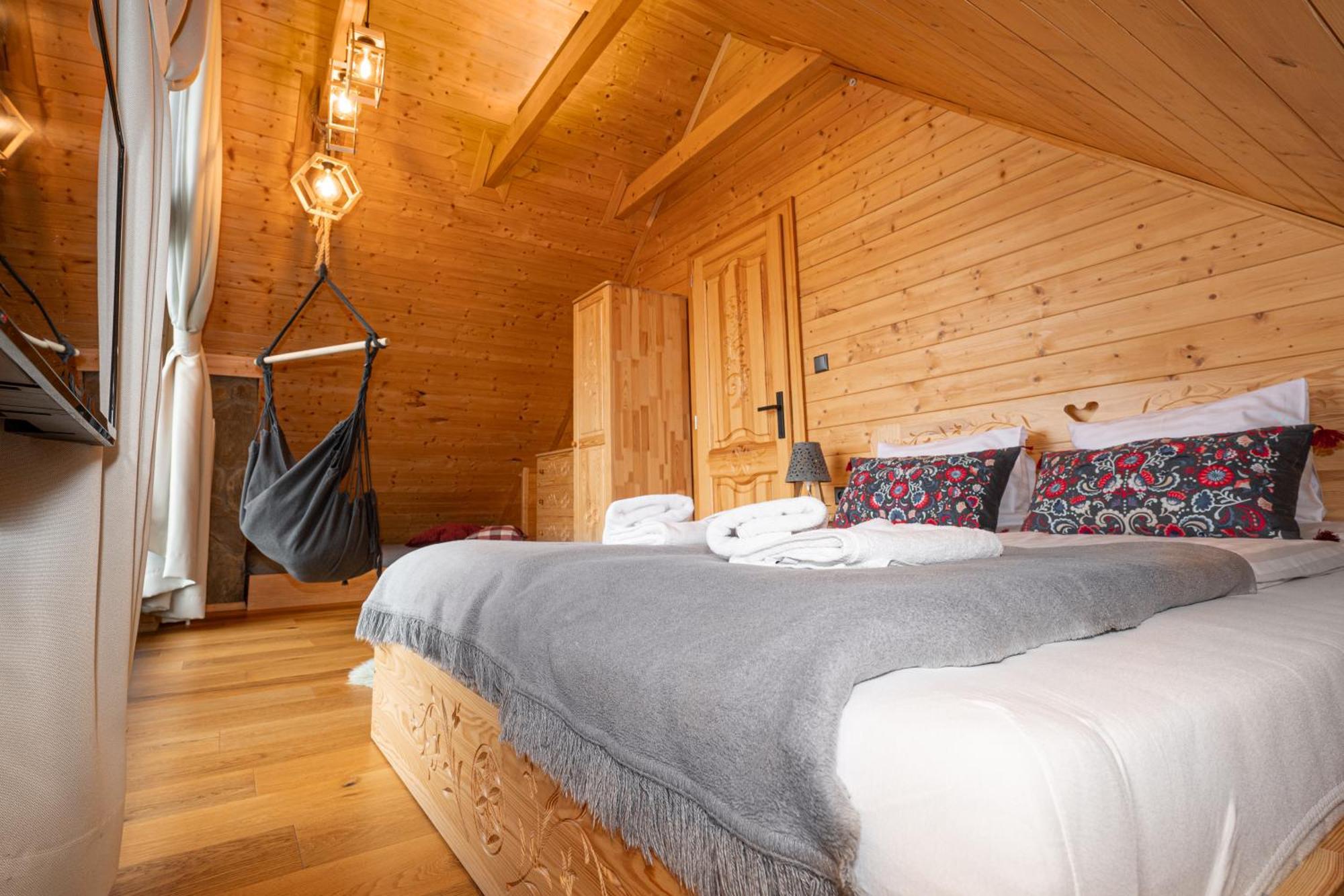 Domek Drewniany W Gorach Jacuzzi & Balia - Osada Chelm Stroza  Exterior foto